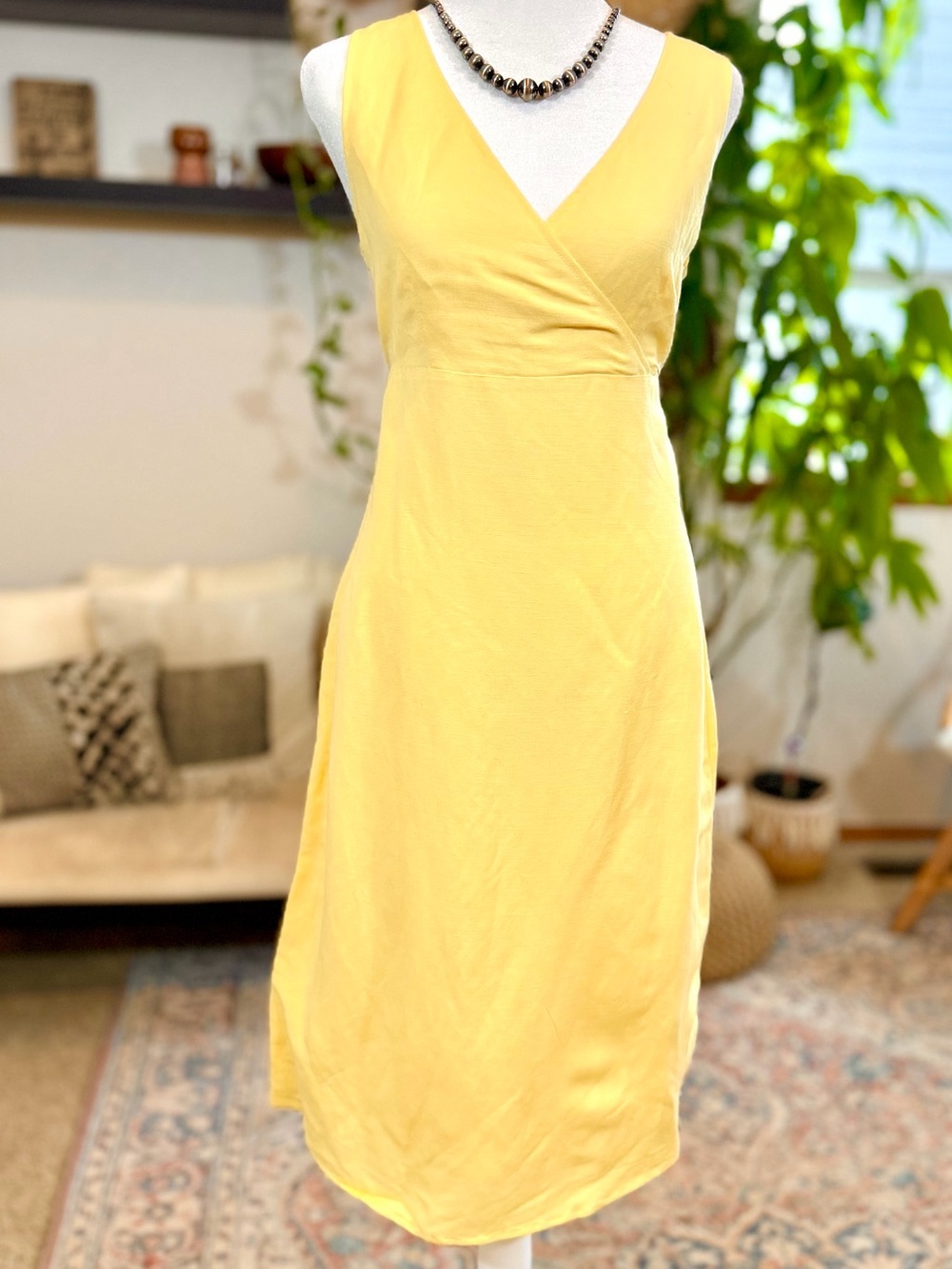VTG Butter Yellow Linen Blend Midi Dress Sleeveless Summer Sz 4/6 S read - Picture 3 of 13